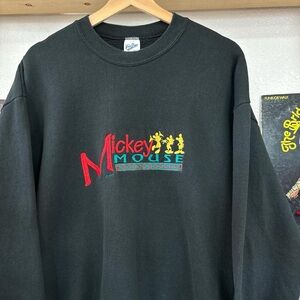 Vintage Disney Mickey Mouse Sweatshirt